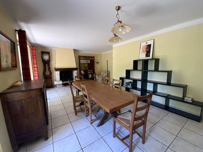 Image No.8-3 Bed House for sale