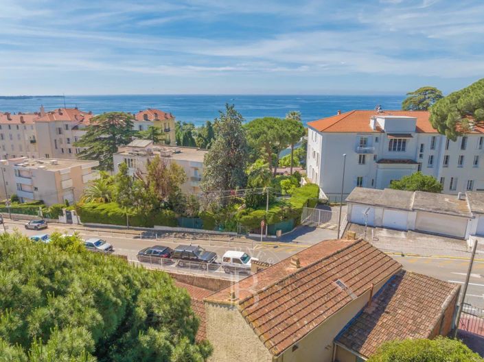 Image No.24-4 Bed House for sale