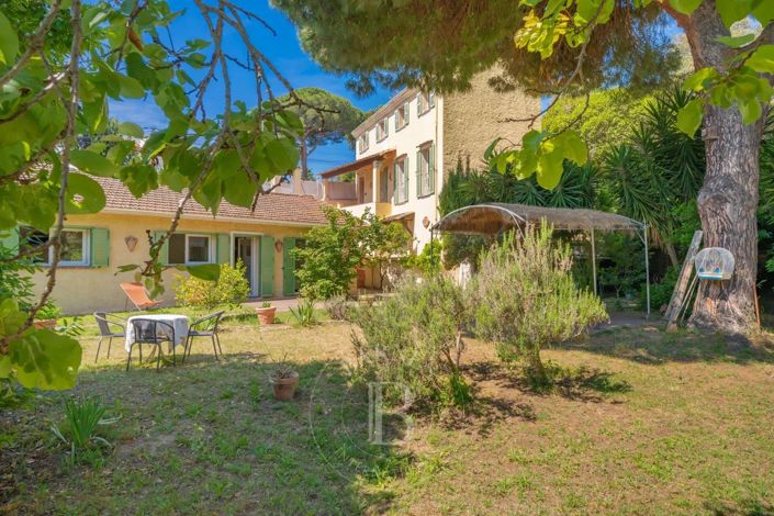 Image No.5-4 Bed House for sale