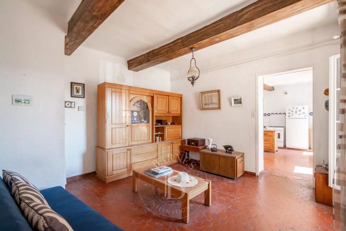 Image No.7-4 Bed House for sale