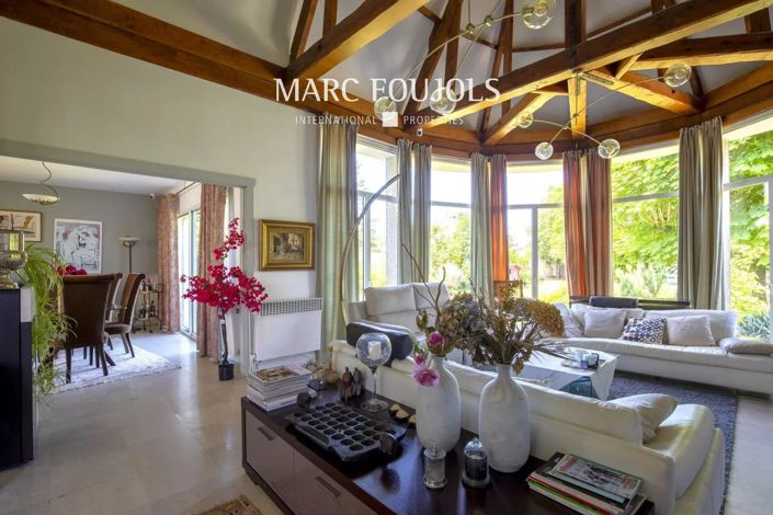 Image No.10-6 Bed House for sale