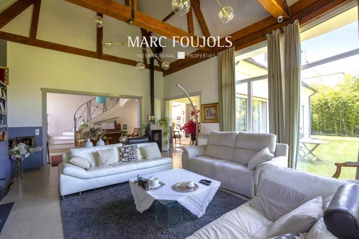 Image No.11-6 Bed House for sale