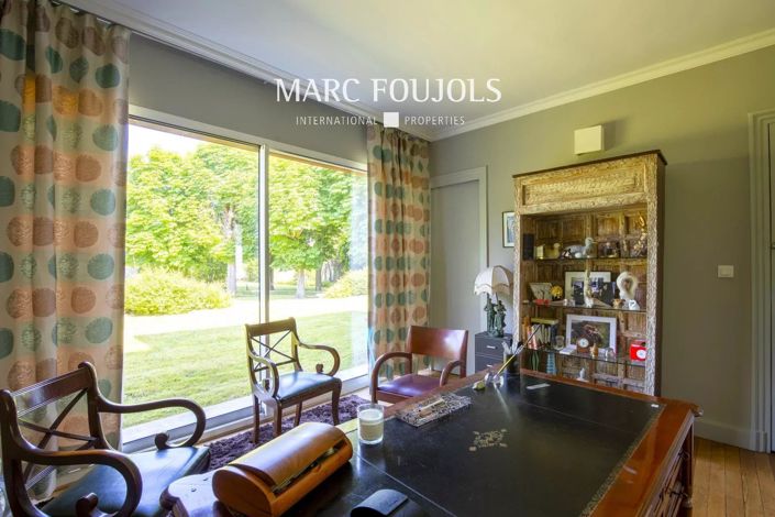 Image No.17-6 Bed House for sale