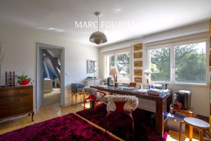 Image No.19-6 Bed House for sale