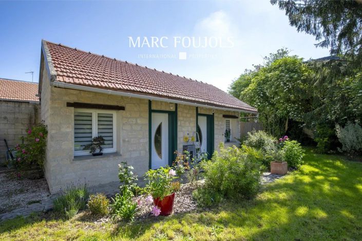 Image No.24-6 Bed House for sale