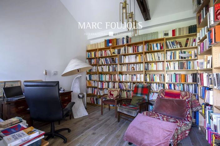 Image No.25-6 Bed House for sale