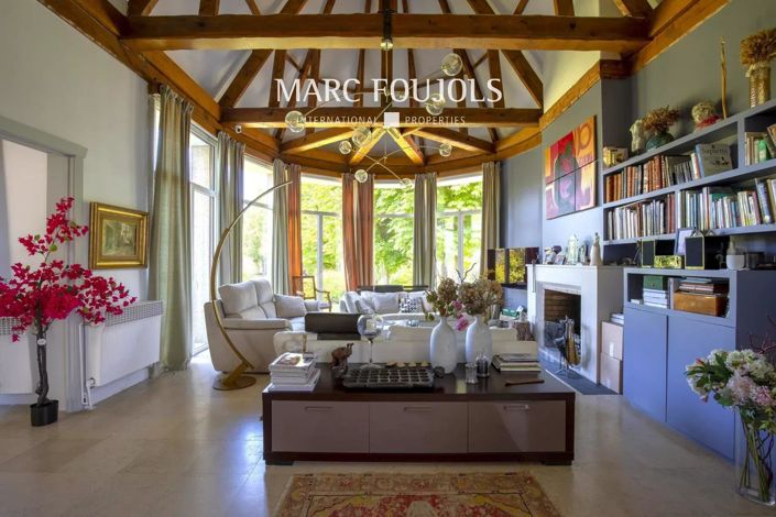 Image No.5-6 Bed House for sale