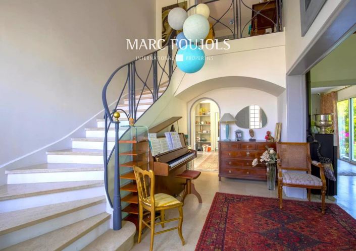 Image No.6-6 Bed House for sale