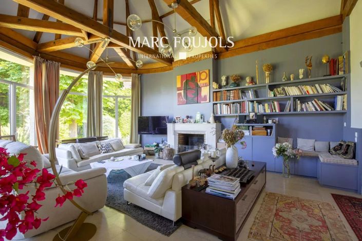 Image No.9-6 Bed House for sale