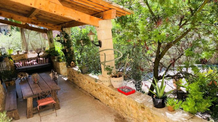 Image No.12-6 Bed House for sale