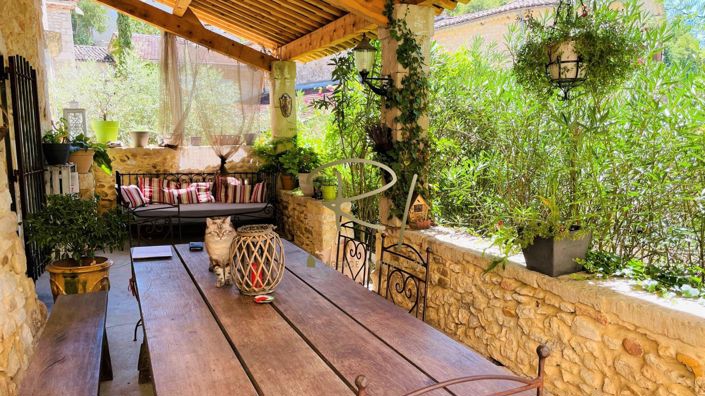 Image No.2-6 Bed House for sale