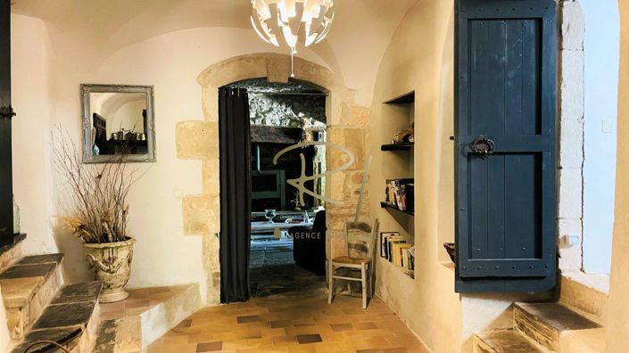 Image No.3-6 Bed House for sale