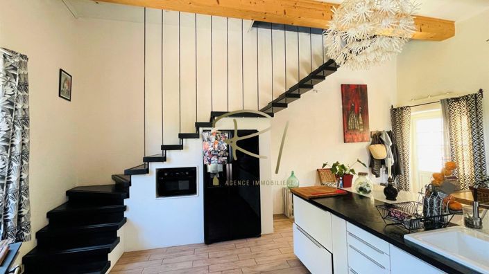 Image No.4-6 Bed House for sale