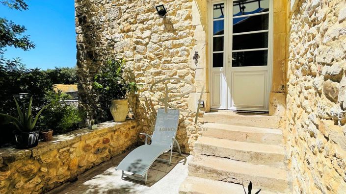 Image No.9-6 Bed House for sale