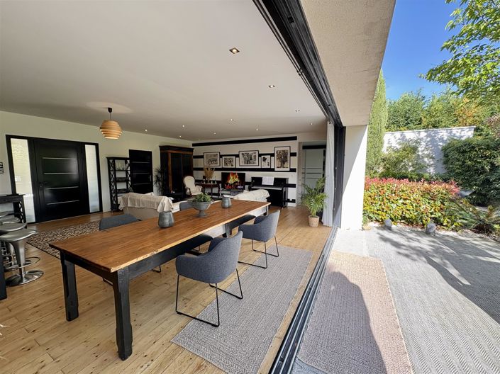 Image No.12-4 Bed House for sale