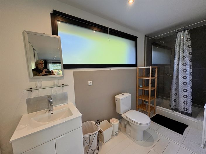 Image No.18-4 Bed House for sale