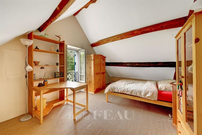 Image No.13-5 Bed House for sale