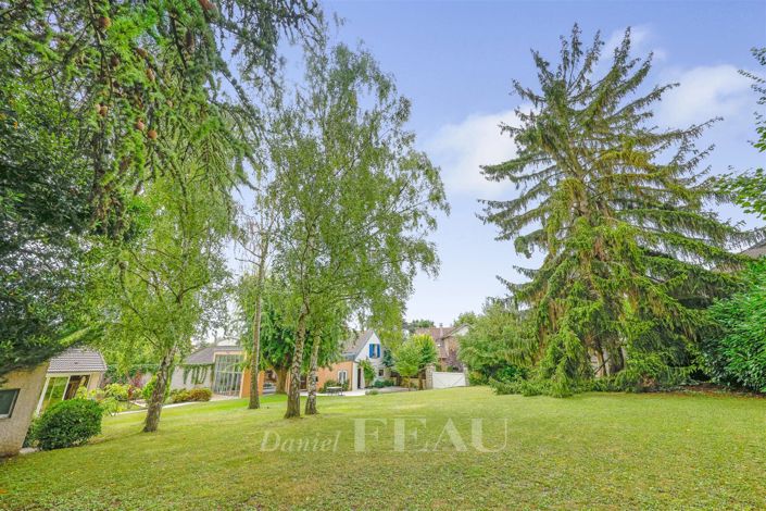 Image No.15-5 Bed House for sale