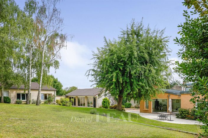 Image No.4-5 Bed House for sale