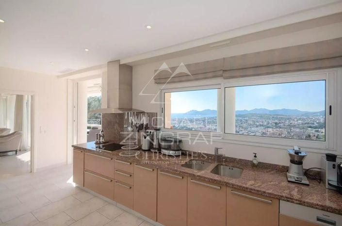 Image No.10-Maison de 5 chambres à vendre à Le Cannet