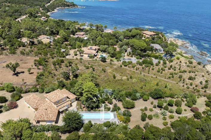 Image No.3-Maison de 4 chambres à vendre à Sari-Solenzara