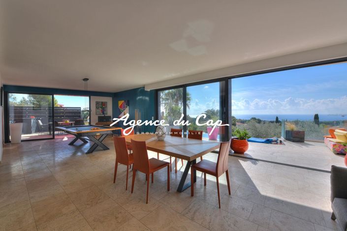 Image No.4-Propriété de 5 chambres à vendre à Saint-Raphael