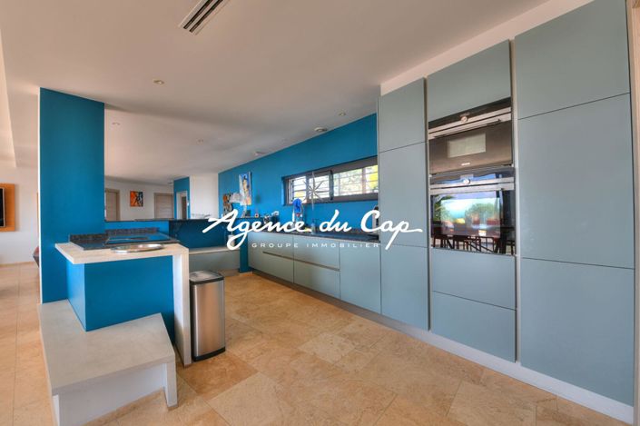 Image No.6-Propriété de 5 chambres à vendre à Saint-Raphael