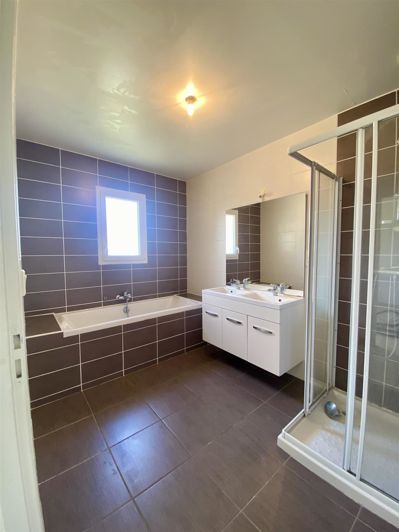 Image No.10-4 Bed House for sale