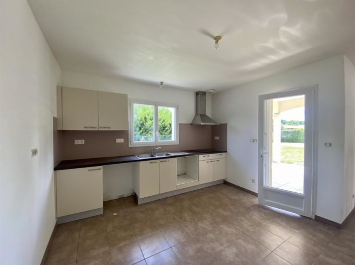 Image No.11-4 Bed House for sale