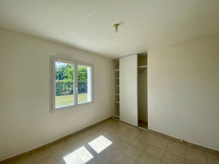 Image No.15-4 Bed House for sale