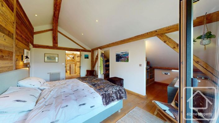 Image No.26-8 Bed Property for sale