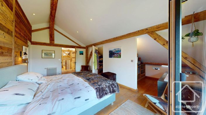 Image No.26-8 Bed Property for sale