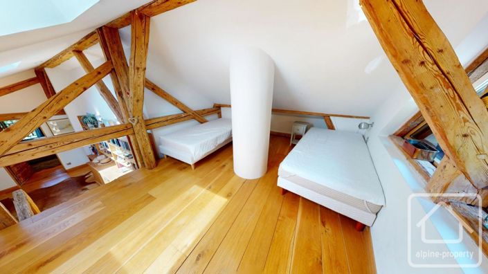 Image No.37-8 Bed Property for sale