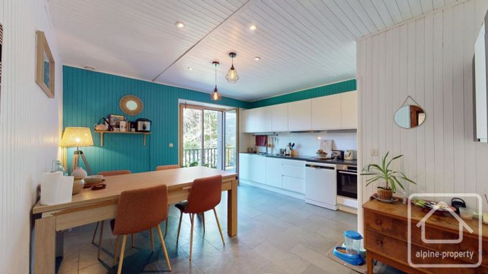 Image No.41-8 Bed Property for sale