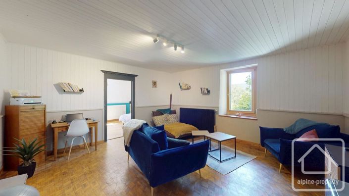 Image No.43-8 Bed Property for sale