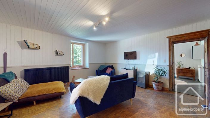 Image No.44-8 Bed Property for sale