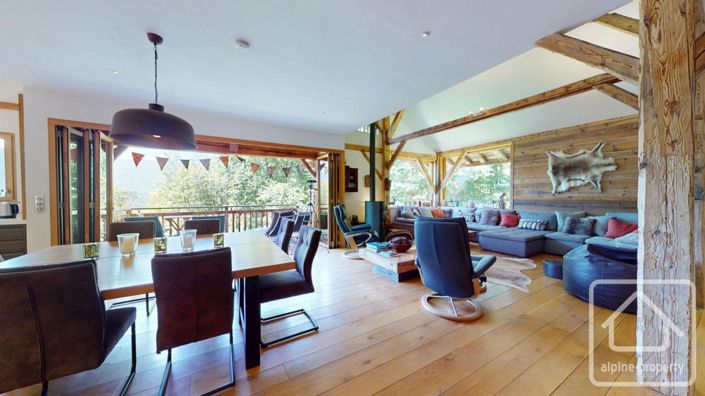 Image No.6-8 Bed Property for sale