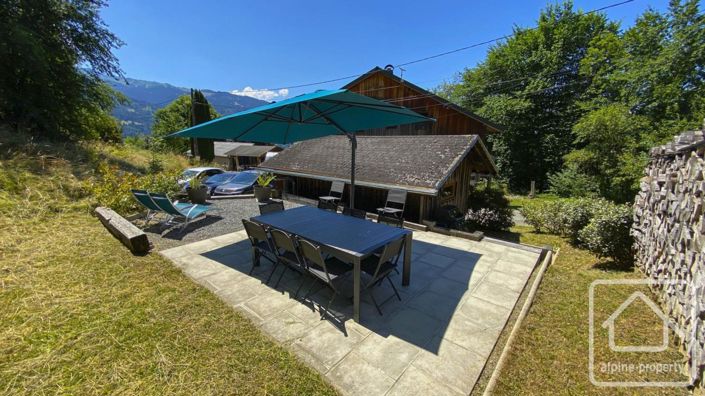 Image No.69-8 Bed Property for sale