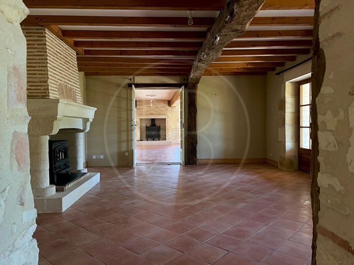 Image No.6-3 Bed House for sale