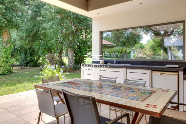 Image No.4-4 Bed House for sale