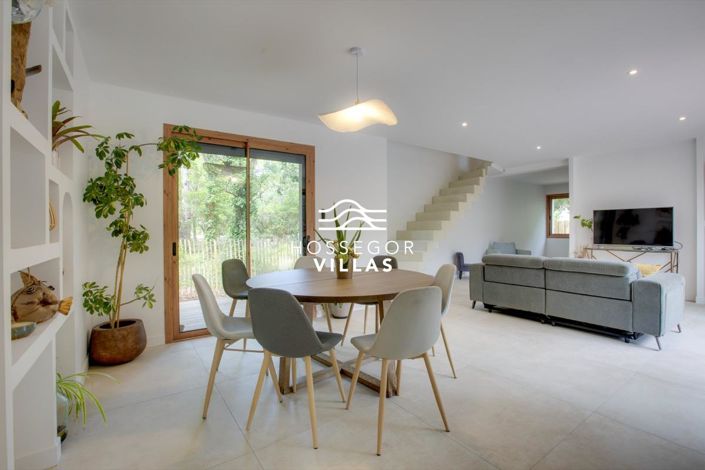 Image No.17-4 Bed House for sale