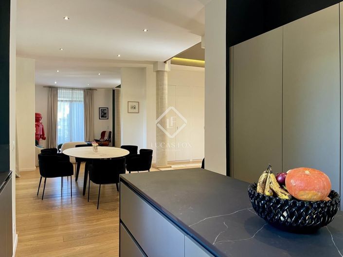 Image No.10-8 Bed House for sale