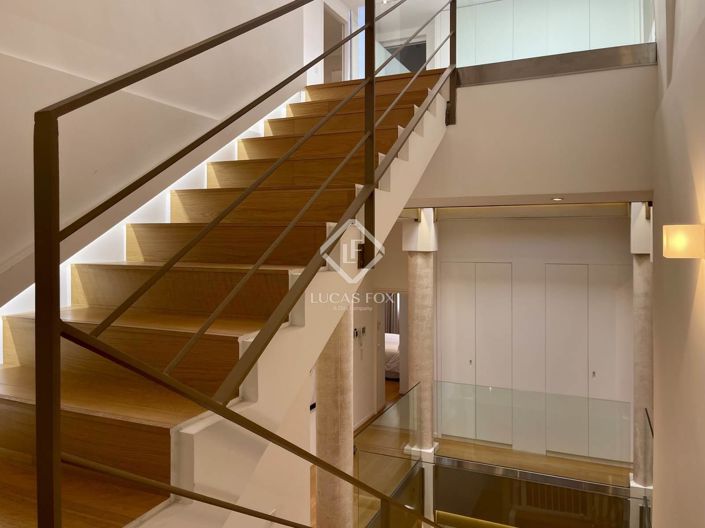 Image No.22-8 Bed House for sale