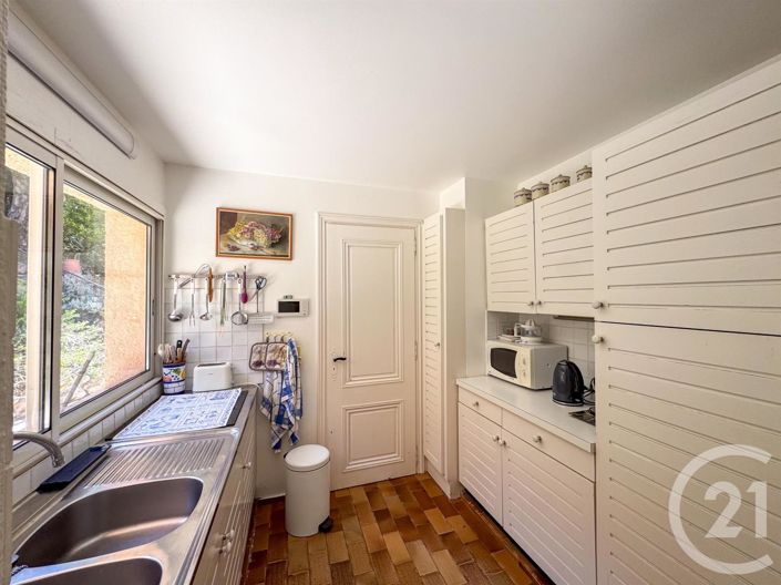 Image No.11-5 Bed House for sale