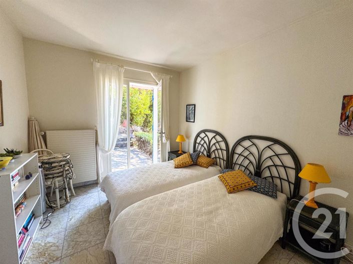 Image No.15-5 Bed House for sale