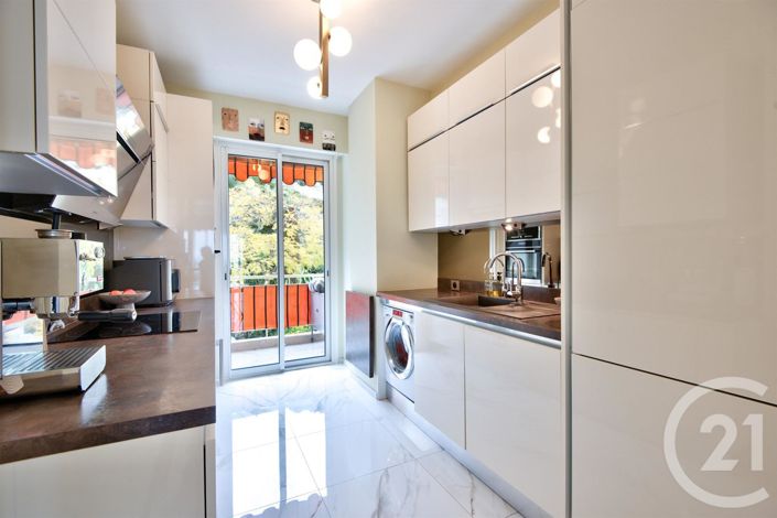 Image No.6-3 Bed Apartment for sale