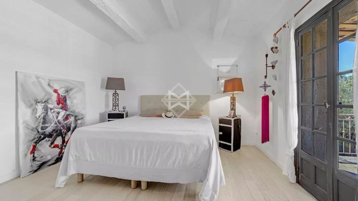 Image No.12-5 Bed House for sale