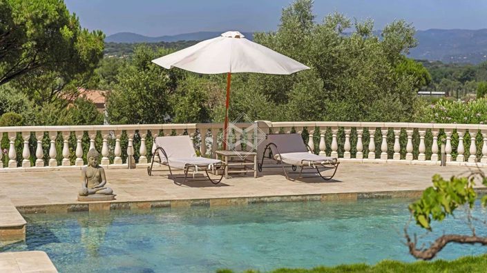 Image No.3-5 Bed House for sale