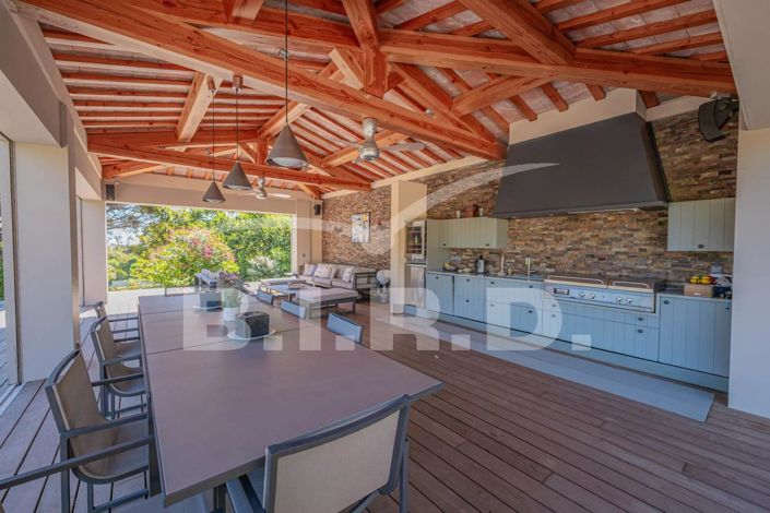 Image No.12-Maison de 8 chambres à vendre à Grimaud