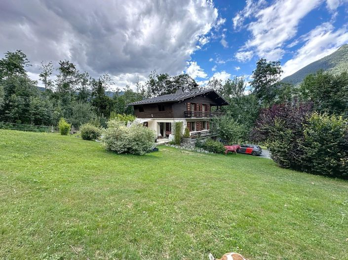 Image No.1-5 Bed House for sale